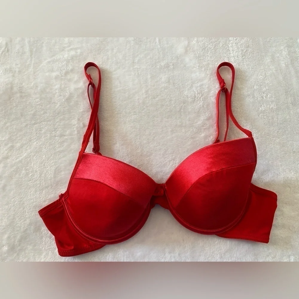 Rampage Red Bra Size 36 B‎